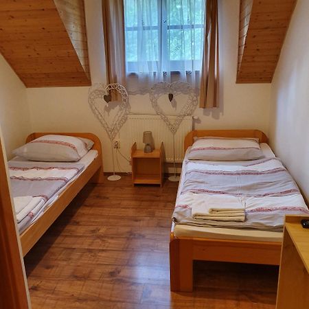 Horaren Novy Tekov Hotell Eksteriør bilde