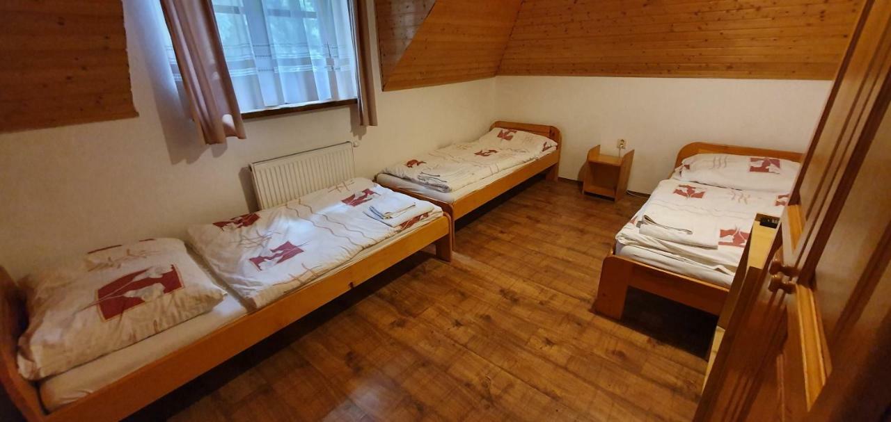 Horaren Novy Tekov Hotell Eksteriør bilde