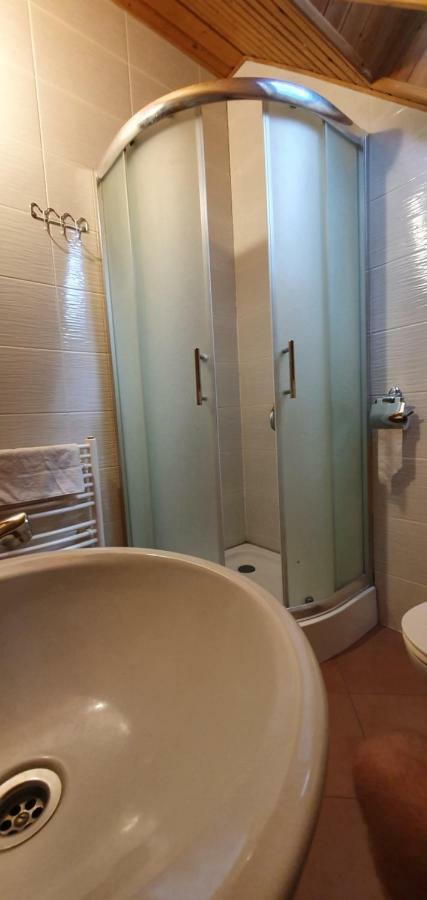 Horaren Novy Tekov Hotell Rom bilde