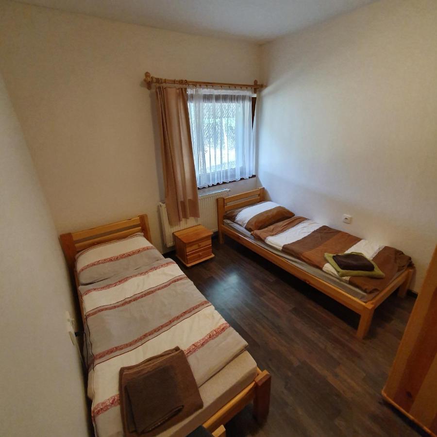 Horaren Novy Tekov Hotell Eksteriør bilde